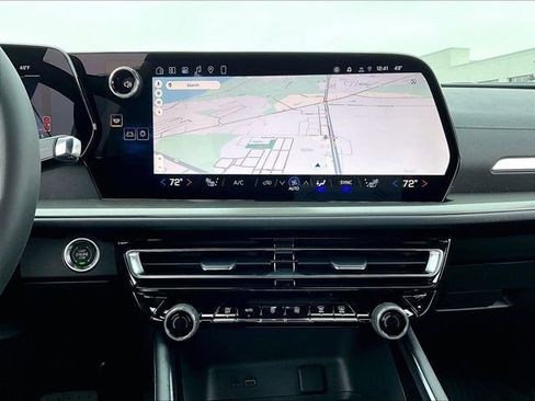 New 2026 Chevrolet Traverse LT image 12