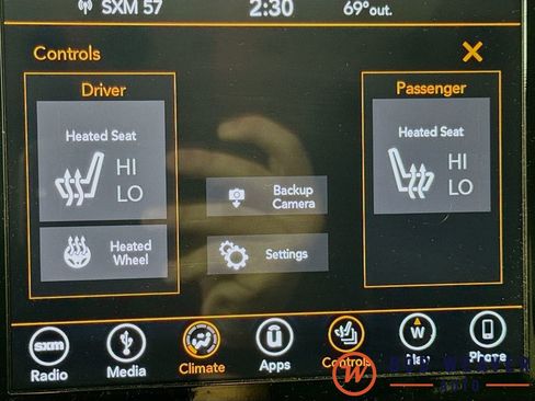 Used 2019 Jeep Grand Cherokee Limited image 21