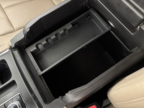 Used 2023 Ford Expedition Max XLT image 31