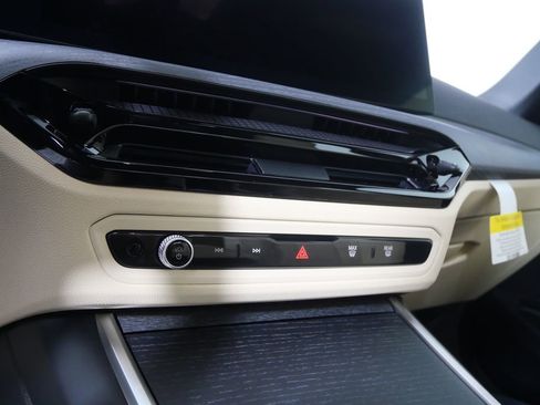 New 2026 BMW 330i Sedan image 21