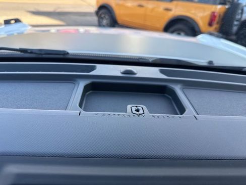 New 2025 Ford Bronco Badlands w/ Black Appearance Package AWD/4WD image 23