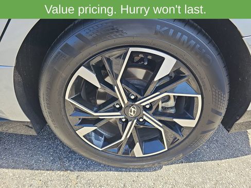 Used 2025 Hyundai Sonata SEL FWD image 35