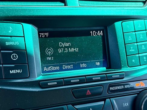 Used 2016 Ford Explorer XLT AWD/4WD image 29