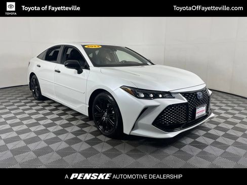 Used 2022 Toyota Avalon XSE FWD image 10