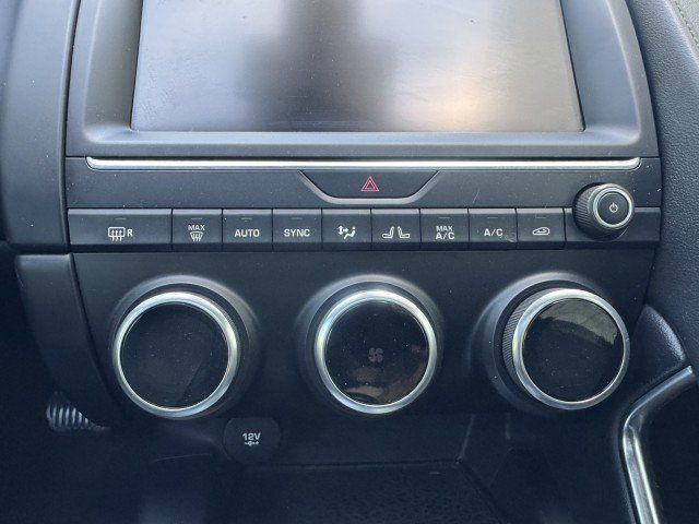 Used 2018 Jaguar E-PACE SE AWD/4WD image 28