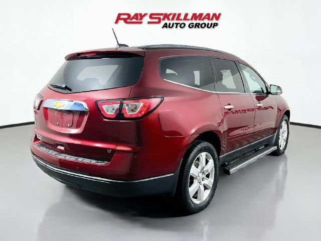 Used 2017 Chevrolet Traverse LT w/ Style and Technology Package FWD image 7