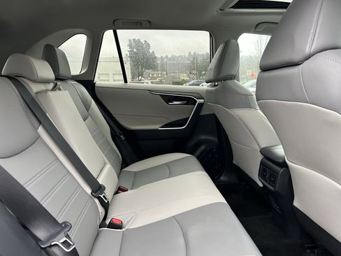 Certified 2025 Toyota RAV4 XLE Premium image 14