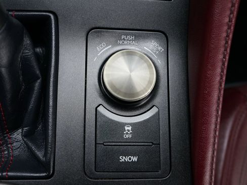 Used 2017 Lexus RC 200t image 18