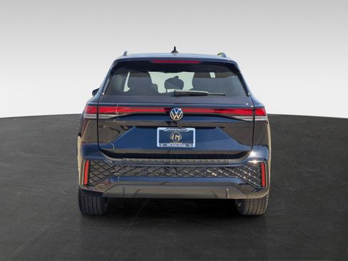 New 2026 Volkswagen Tiguan SE R-Line image 5