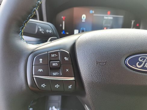 Used 2025 Ford Maverick Lobo image 19