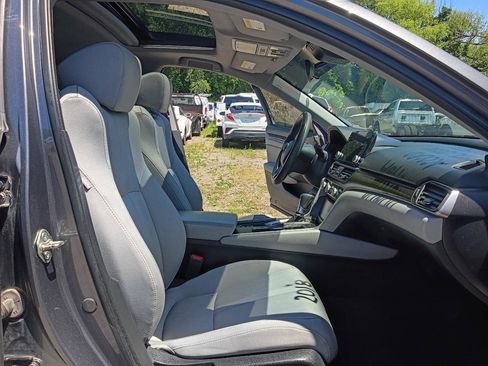 Used 2018 Honda Accord EX image 20