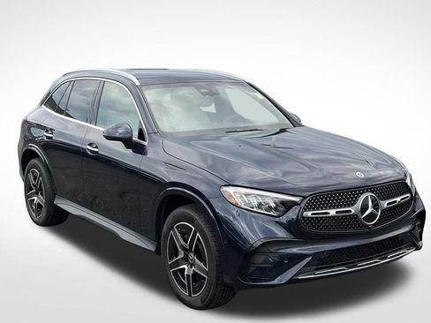 Used 2024 Mercedes-Benz GLC 300 4MATIC image 2