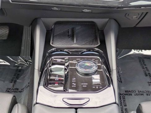 Used 2026 BMW 530i xDrive AWD/4WD image 18