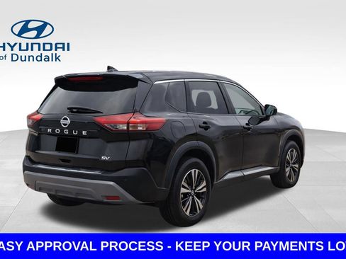 Used 2023 Nissan Rogue SV FWD image 2