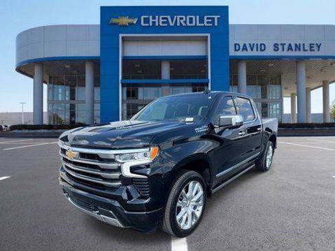 Used 2025 Chevrolet Silverado 1500 High Country AWD/4WD image 1