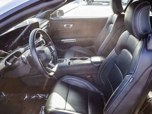 Used 2025 Ford Mustang Premium RWD image 22
