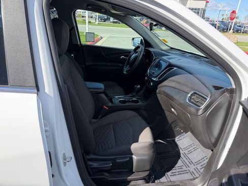 Used 2021 Chevrolet Equinox LT image 22