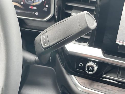 New 2026 GMC Sierra 3500 SLT image 16