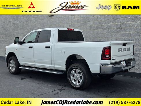 Used 2025 RAM 2500 Big Horn AWD/4WD image 3