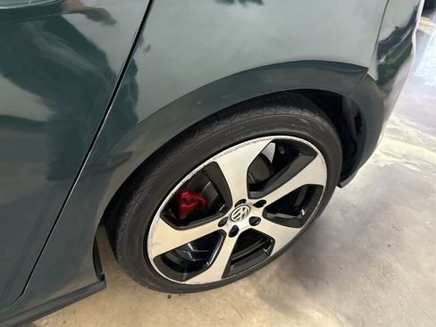 Used 2018 Volkswagen GTI S FWD image 11