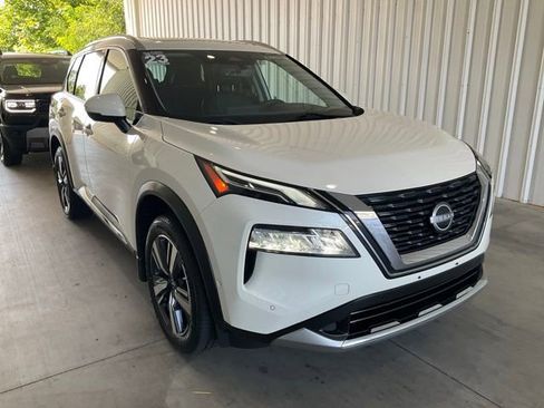 Used 2023 Nissan Rogue Platinum w/ Platinum Premium Package AWD/4WD image 28