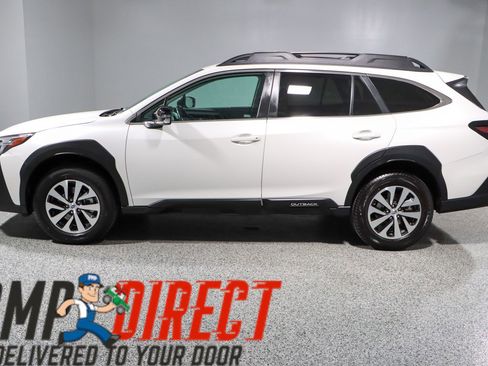 Used 2024 Subaru Outback Premium AWD/4WD image 10