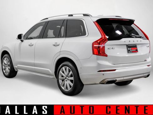 Used 2017 Volvo XC90 T6 Momentum w/ Vision Package image 6