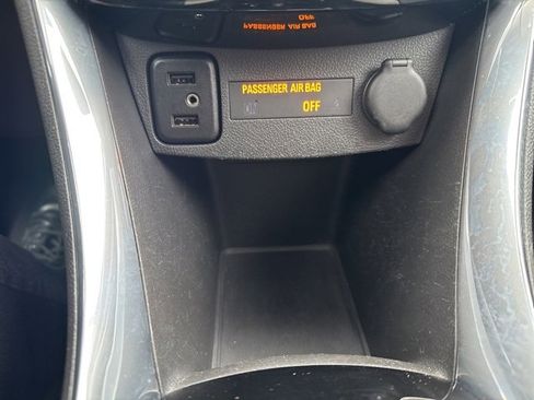 Used 2018 Chevrolet Trax Premier w/ Midnight Edition image 33