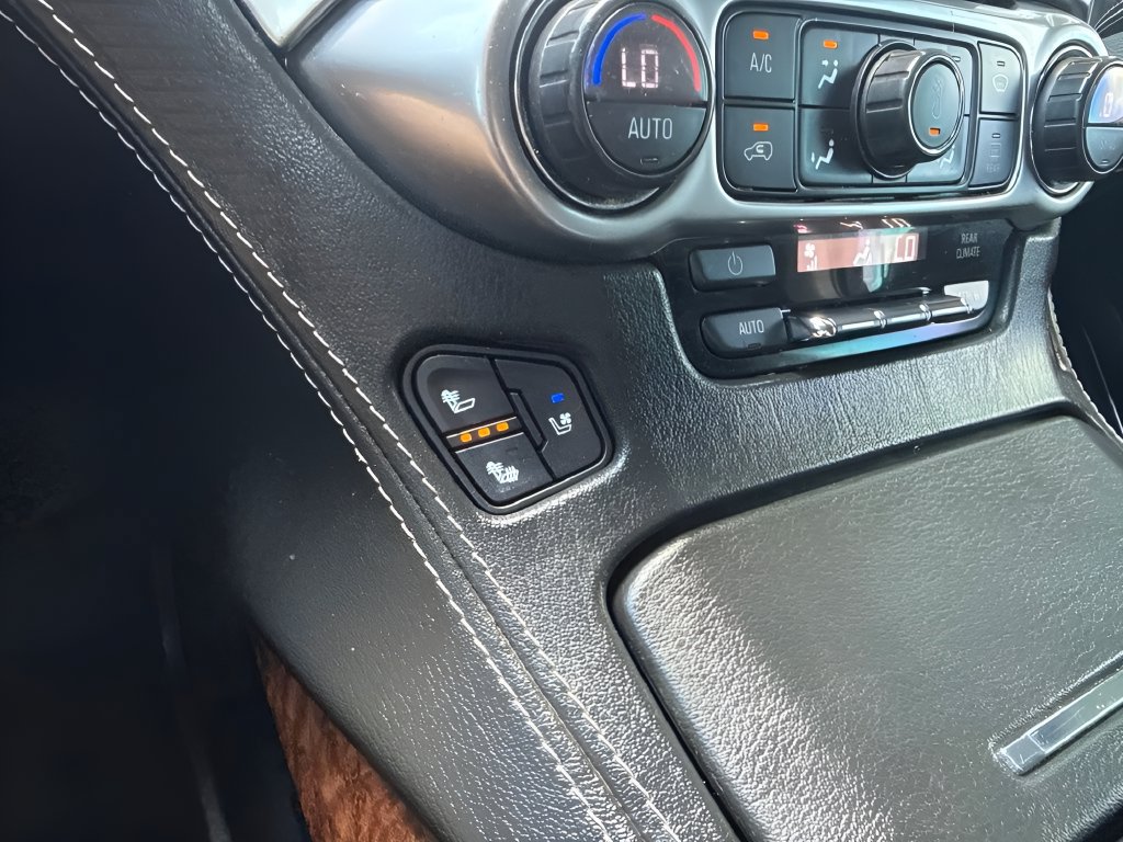 Used 2018 Chevrolet Tahoe Premier AWD/4WD image 26