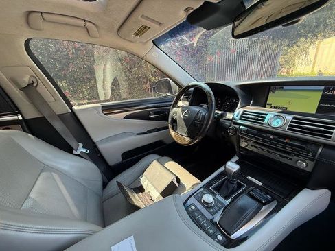 Used 2015 Lexus LS 460 L w/ Ultra Luxury Package AWD/4WD image 19