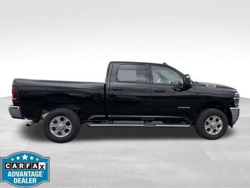 Used 2026 RAM 2500 Big Horn AWD/4WD image 2