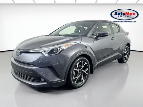 Used 2018 Toyota C-HR XLE FWD image 1
