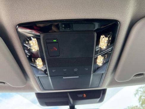 New 2026 Mitsubishi Outlander SE FWD image 41