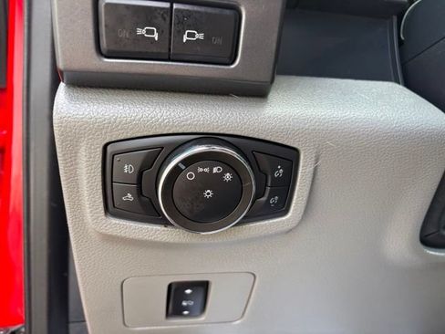 Used 2022 Ford F350 XLT w/ Black Appearance Package AWD/4WD image 27