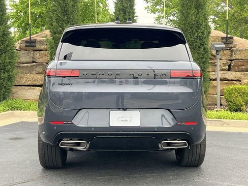 Used 2026 Land Rover Range Rover Sport Dynamic SE AWD/4WD image 4