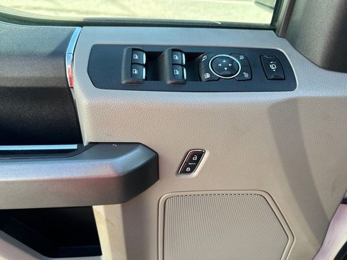 Used 2017 Ford F350 XLT w/ Snow Plow Prep Package image 13