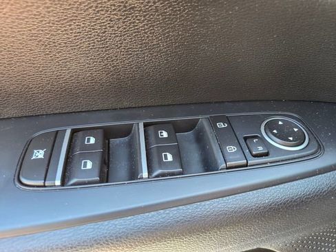 Used 2021 Kia Forte LXS FWD image 33