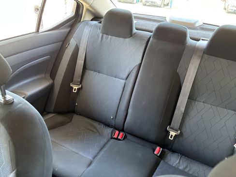 Used 2025 Nissan Versa SV FWD image 39