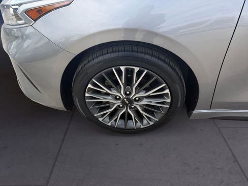 Used 2023 Kia Forte GT-Line image 14