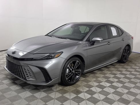 Used 2026 Toyota Camry XSE FWD image 36
