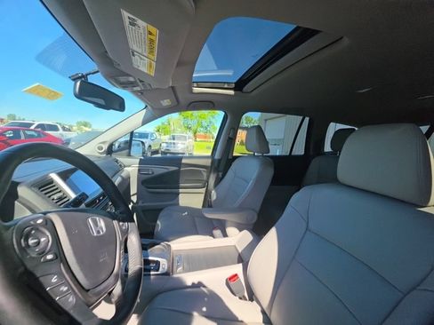 Used 2018 Honda Pilot EX-L image 10
