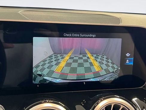 Certified 2021 Mercedes-Benz GLB 250 4MATIC image 28