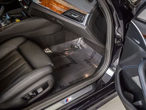 Used 2017 BMW 540i image 45