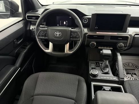 Used 2026 Toyota 4Runner SR5 AWD/4WD image 32