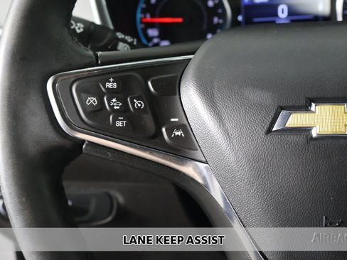 Used 2024 Chevrolet Equinox LT image 3