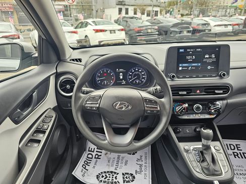 Used 2023 Hyundai Kona SEL image 17