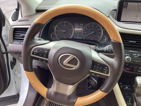 Used 2019 Lexus RX 350L AWD image 18
