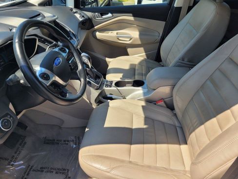 Used 2015 Ford C-MAX SEL w/ Equipment Group 302A FWD image 19