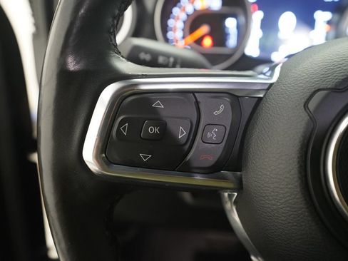 Used 2023 Jeep Wrangler Unlimited Sahara AWD/4WD image 17