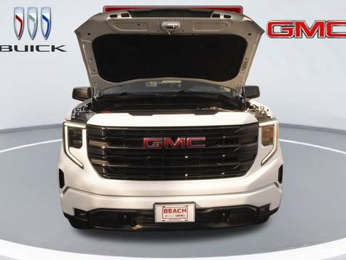 Used 2024 GMC Sierra 1500 Elevation w/ X31 Off-Road Package image 9